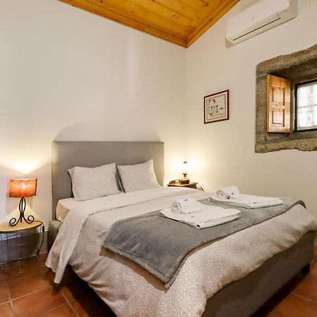 Casa Largo Do Porto - Country House With Swimming Pool Виана-ду-Каштелу Экстерьер фото