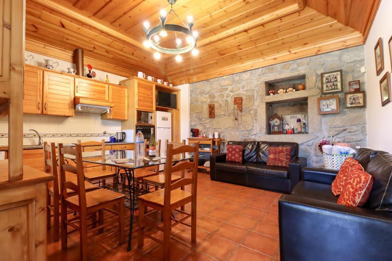 Casa Largo Do Porto - Country House With Swimming Pool Виана-ду-Каштелу Экстерьер фото