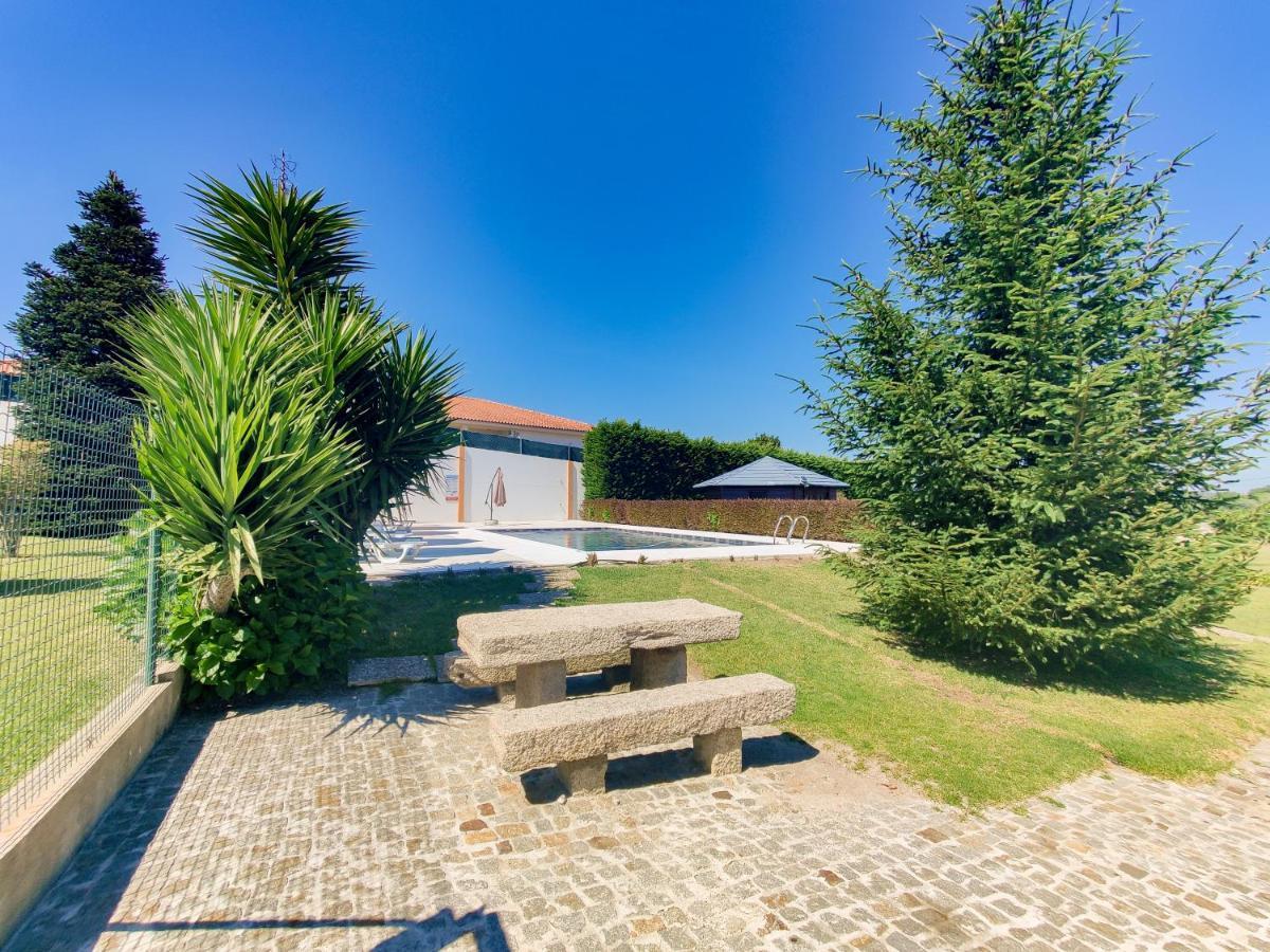 Casa Largo Do Porto - Country House With Swimming Pool Виана-ду-Каштелу Экстерьер фото