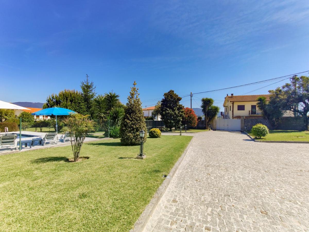 Casa Largo Do Porto - Country House With Swimming Pool Виана-ду-Каштелу Экстерьер фото