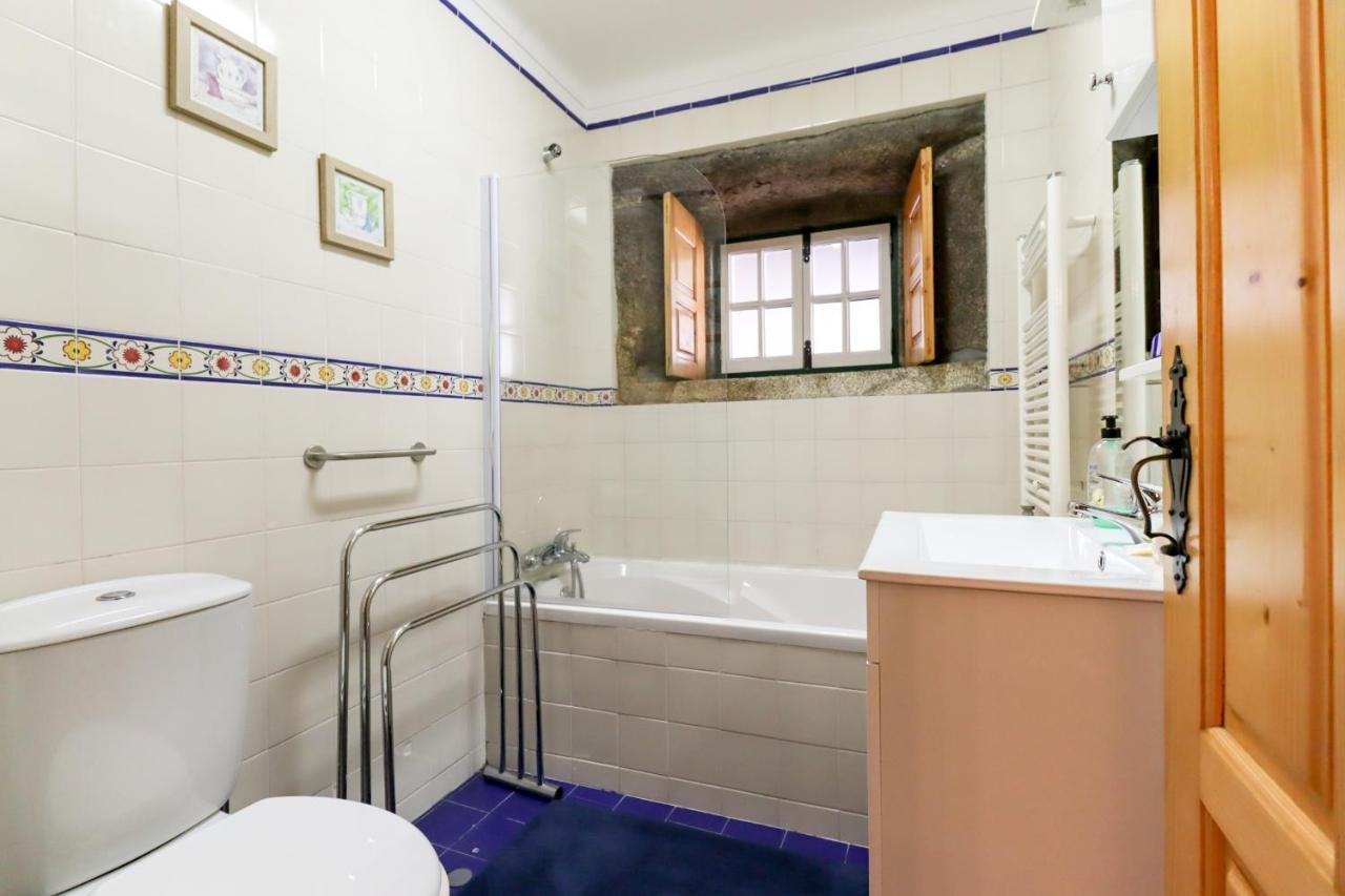Casa Largo Do Porto - Country House With Swimming Pool Виана-ду-Каштелу Экстерьер фото