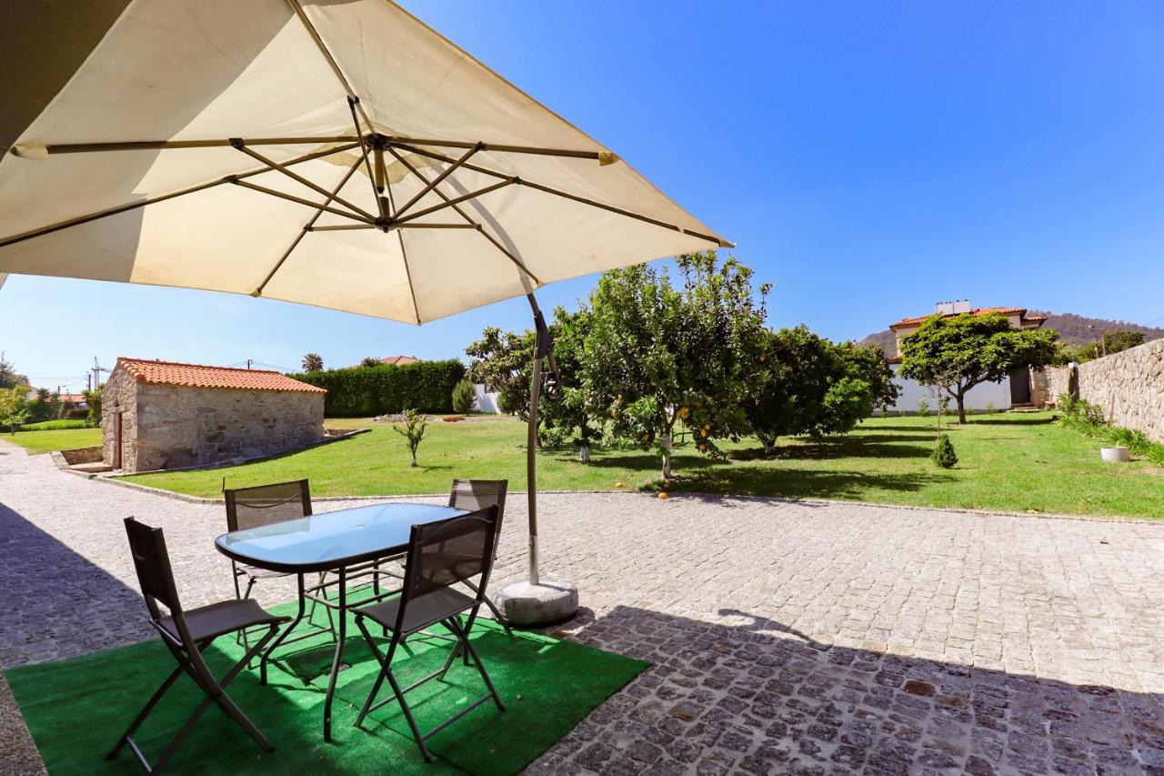 Casa Largo Do Porto - Country House With Swimming Pool Виана-ду-Каштелу Экстерьер фото