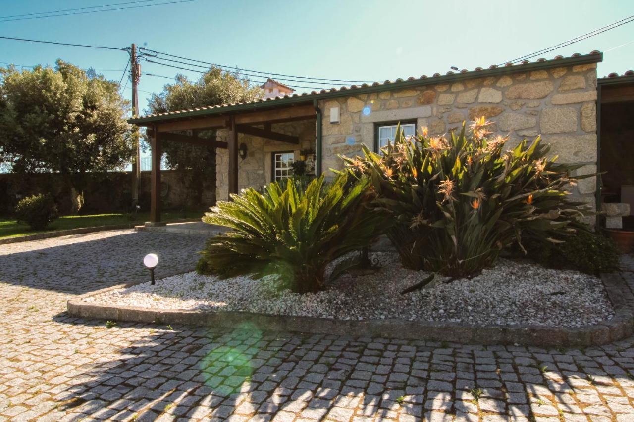 Casa Largo Do Porto - Country House With Swimming Pool Виана-ду-Каштелу Экстерьер фото
